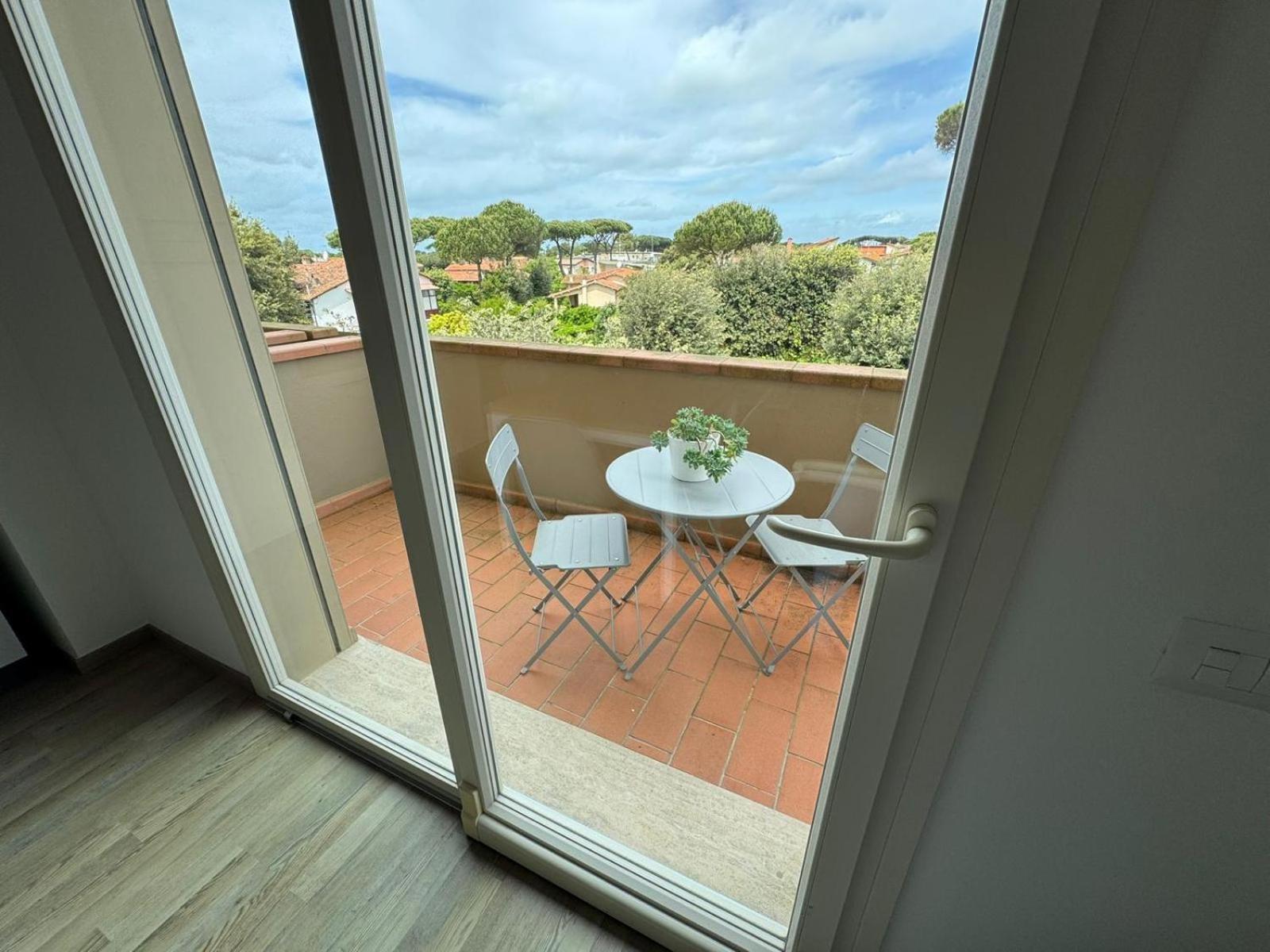 Residence San Francesco Tirrenia Zewnętrze zdjęcie